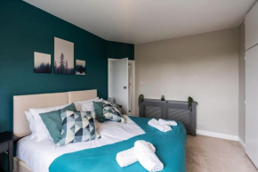 Stylish Contractor House & Friends & Free Parking & City Centre